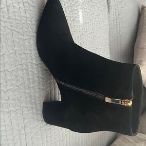L'AGENCE Black Velvet Shoes with Gold Buckle